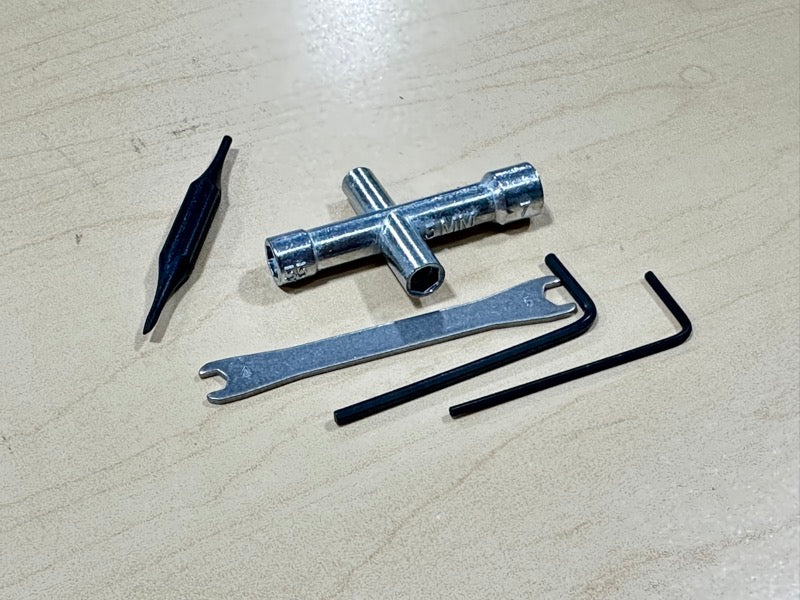 1/10 Drift Car Tool Set (1.5mm, 2.0mm, 5.5mm, 7.0mm, 4mm, 5mm) [ Yokomo] YT-FLSET