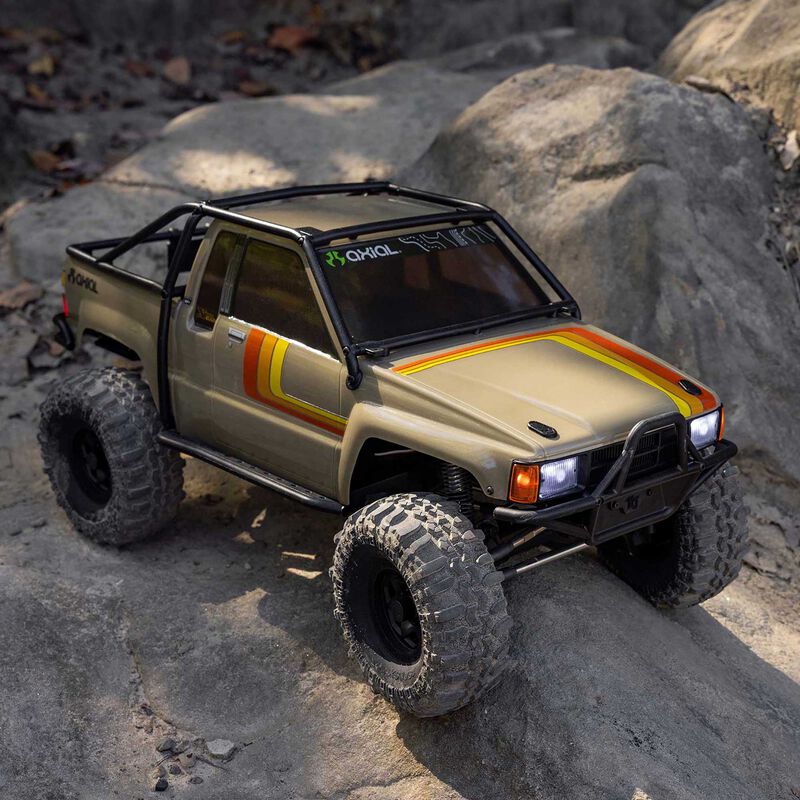 1/10 SCX10 III 1987 Toyota SR5 4X4 RTR Brushed Rock Crawler Truck (RED / TAN) [Axial] AXI-2062T1 TAN AXI-2062T2 RED - Image 2