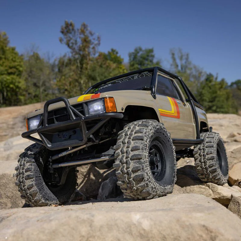 1/10 SCX10 III 1987 Toyota SR5 4X4 RTR Brushed Rock Crawler Truck (RED / TAN) [Axial] AXI-2062T1 TAN AXI-2062T2 RED - Image 4
