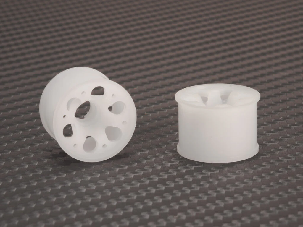 2WD Machine Cut WHITE - 6 Hole Wheels (with slip ring disc holes) - RWD Rims for Mini-Z (8.5mm - 11mm - 14mm) [PN Racing] MR2085 - Image 3