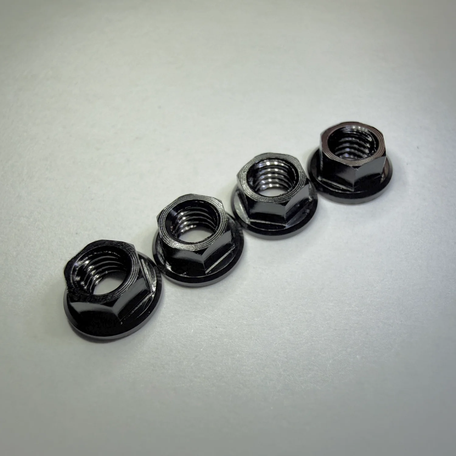 5.5mm Serrated Lightweight Aluminum WHEEL NUTS Lug Nut - Black Red Purple [SCALE REFLEX] - Image 3