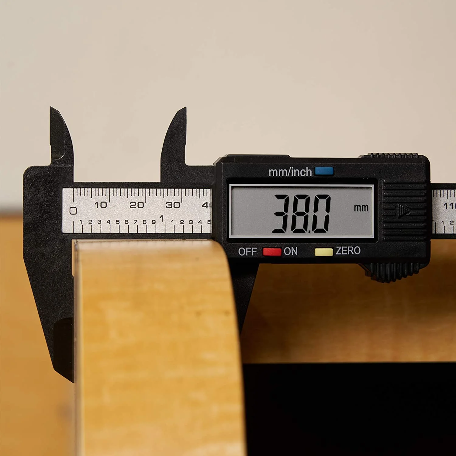 6” Digital Caliper | Electronic Measuring Tool | Range of 0-6”or 0-150mm (MM and INCH) [NEIKO] 01417A