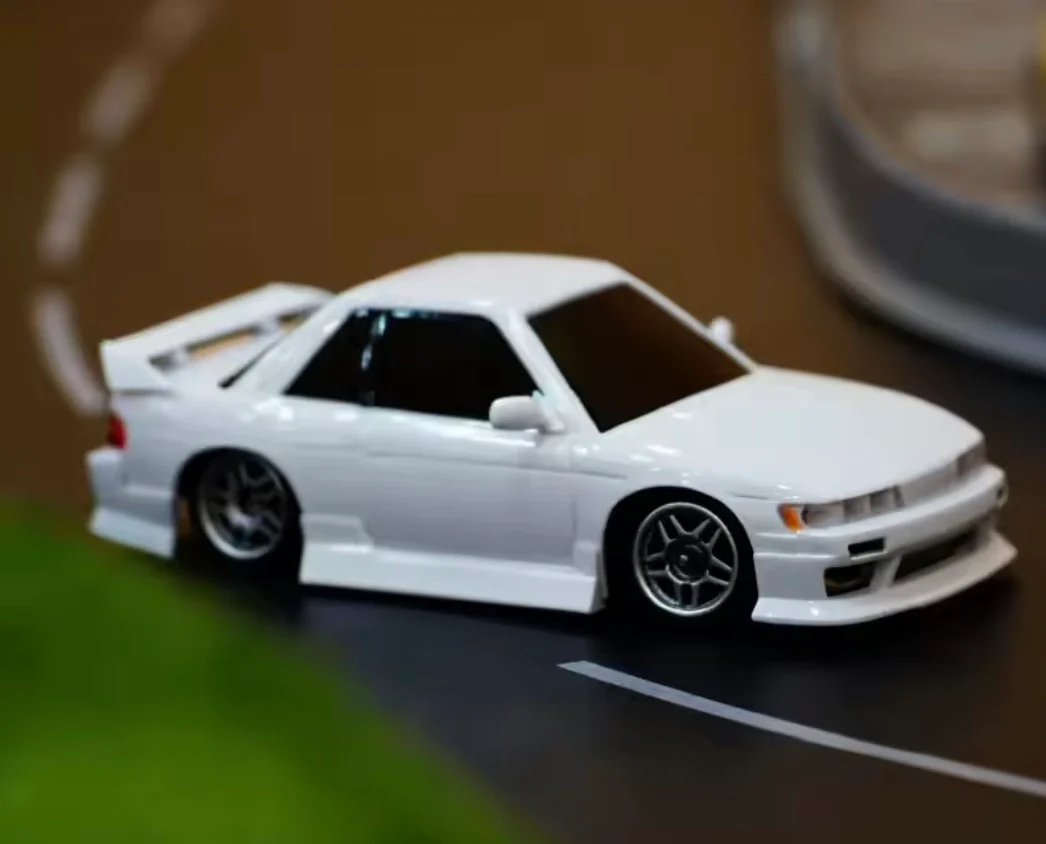 BM Hobby x FR Legends S13 SILVIA BMRX 1-28 RC DRIFT CAR RTR Ready To Run [BM Racing] FLD-S13 - Image 9
