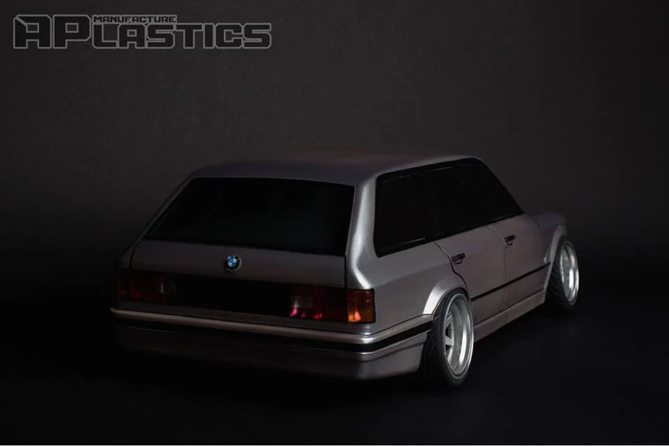 BMW E30 Touring Wagon 1-10 Body Set [APlastics] E30T - Image 3