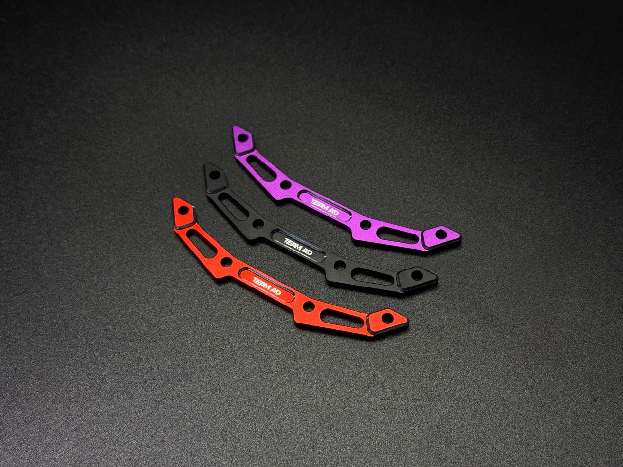 FRONT ALUMINUM BODY POST MOUNT BRACE - BLACK RED PURPLE [Team AD] AD-9041R AD-9041B AD-9041P