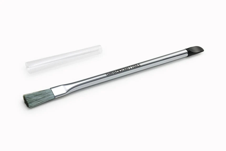 Mini Cleaning Brush W/Sticker Applicator 1-28 1-24 (Mini 4WD) [TAMIYA] 74163