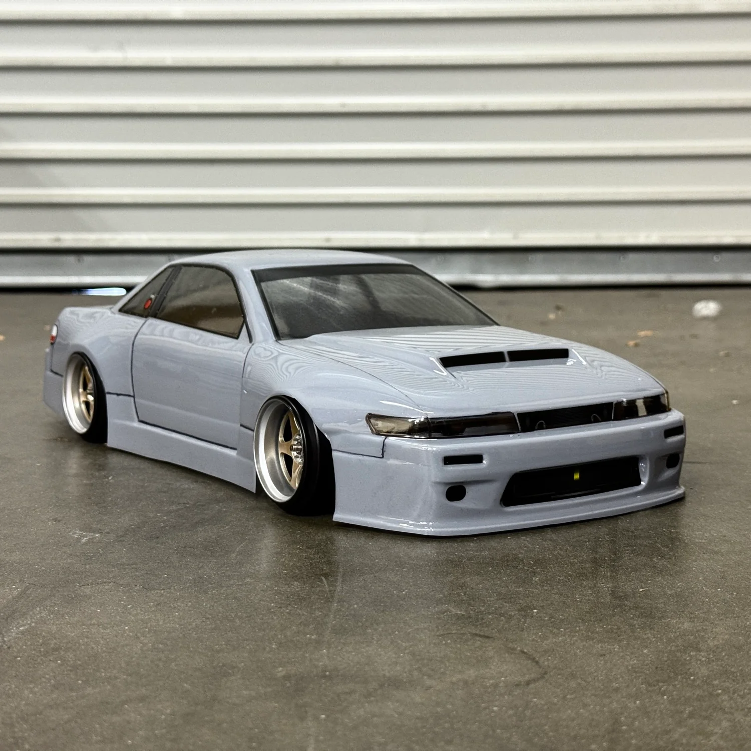 Nissan 240SX S13 Silvia Coupe Rocket Bunny Widebody w/ Dai Yoshihara Discount Tire Livery 1-10 (200mm) Body Set - [HPI] 109385