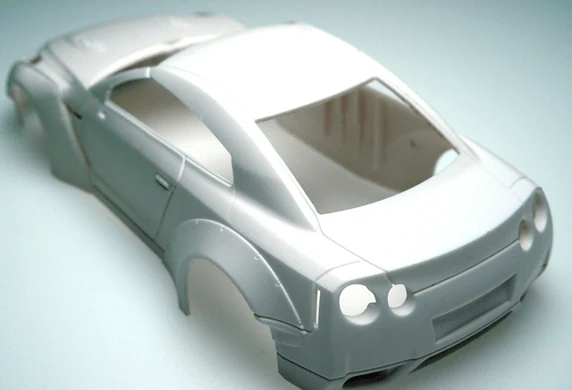 Nissan Skyline R35 Liberty Walk 1-28 White 98mm Body Set (HRC Arena x One Model) [One Model] MO100 - Image 2