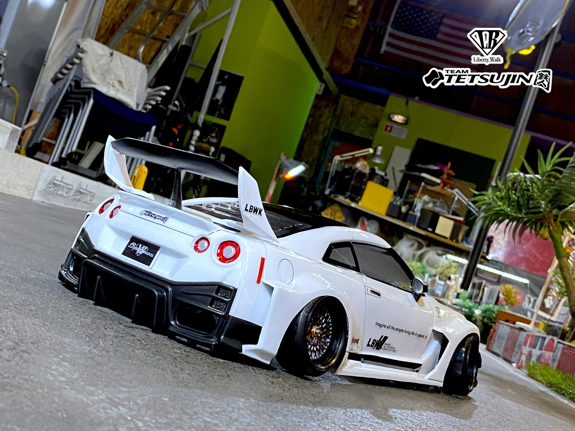 Nissan Skyline R35 Liberty Walk LB WORKS Silhouette 1-10 Body Set [Tetsujin] TT-8210 - Image 4