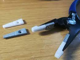 NON-SCRATCH LONG NOSE PLIERS [Tamiya] 74065