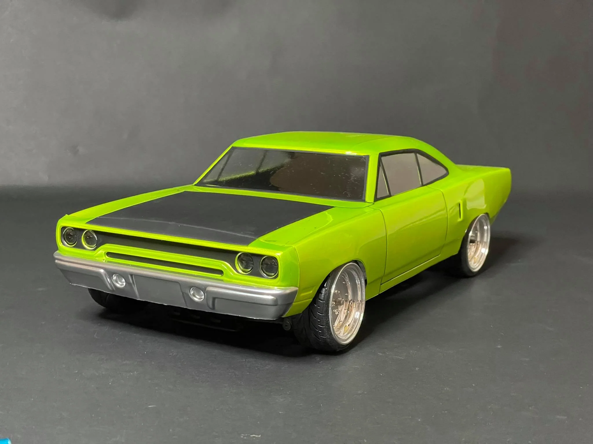 Plymouth Roadrunner Classic Muscle Car 1-10 Body Set [APlastics] PLYM-ROAD