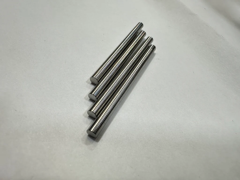 REFLEX TITANIUM YD2 / RD  SHARK Hinge Pin Set (F&amp;R) 42mm (2) - 45mm (2) [Scale Reflex] 865095T YD-2 - Image 3