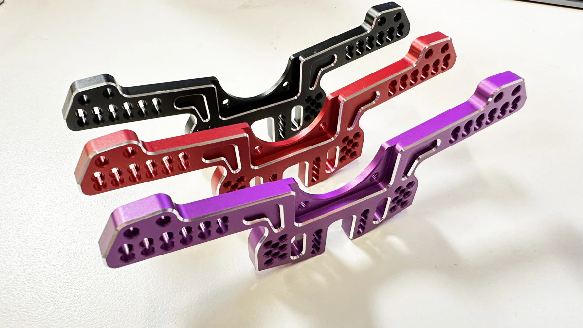 SHARK - Optional NARROW Rear Shock Tower Set - RED PURPLE BLACK [Rhino Racing] - Image 4