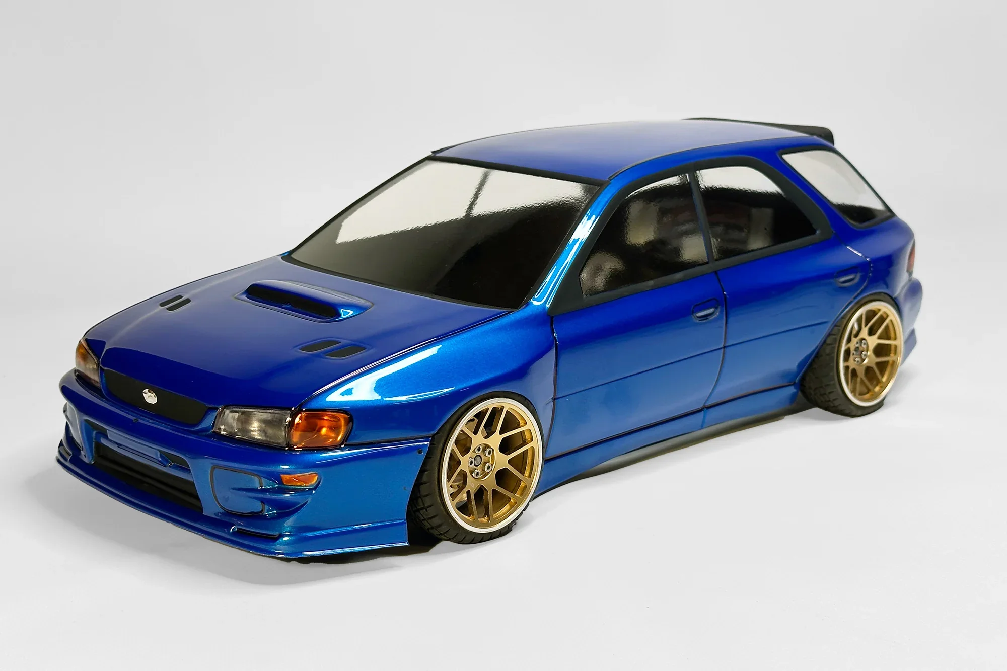 Subaru GC Impreza Wagon 1-10 Body Set [APlastics] IMP-WGN