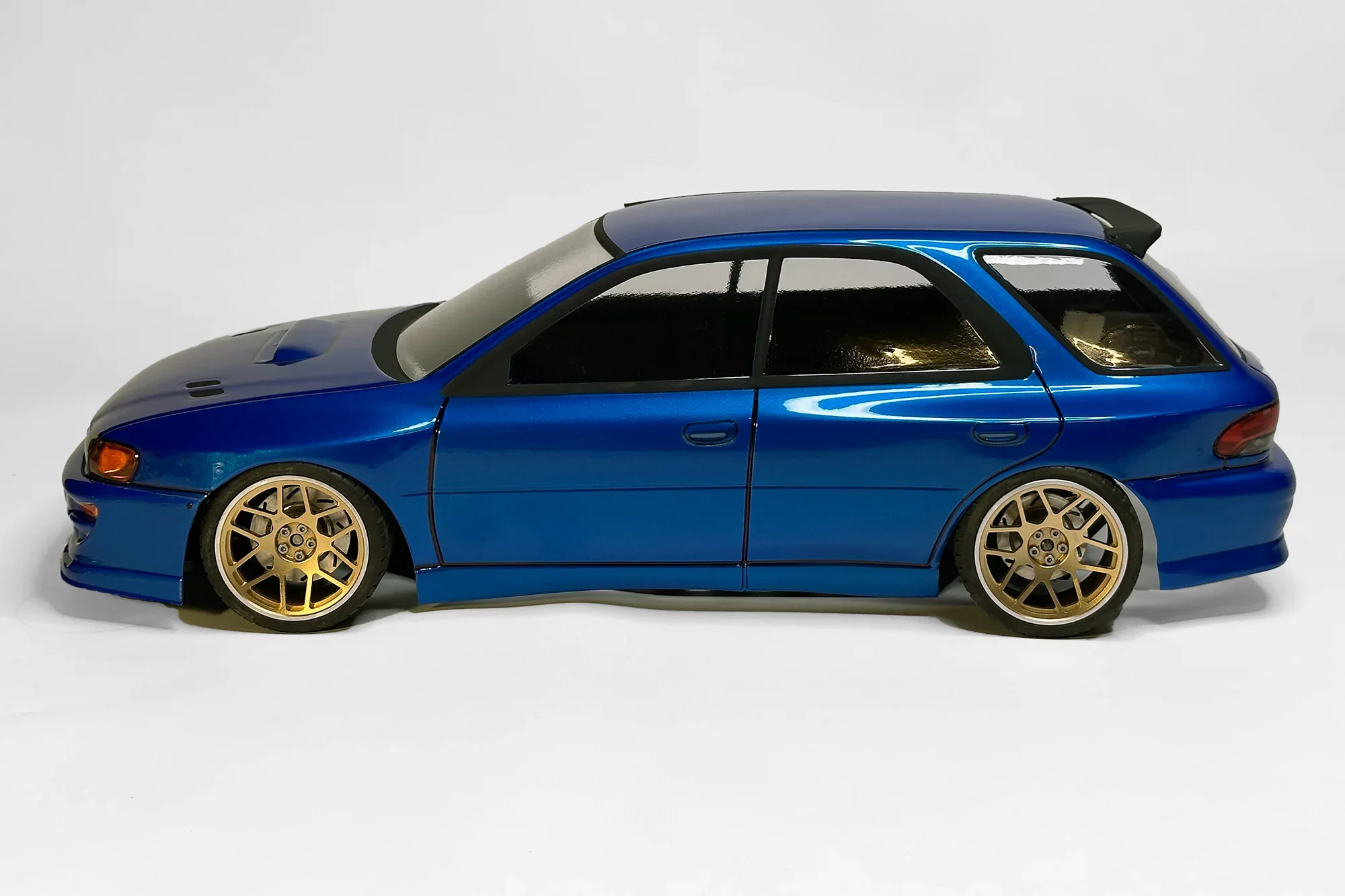 Subaru GC Impreza Wagon 1-10 Body Set [APlastics] IMP-WGN - Image 2