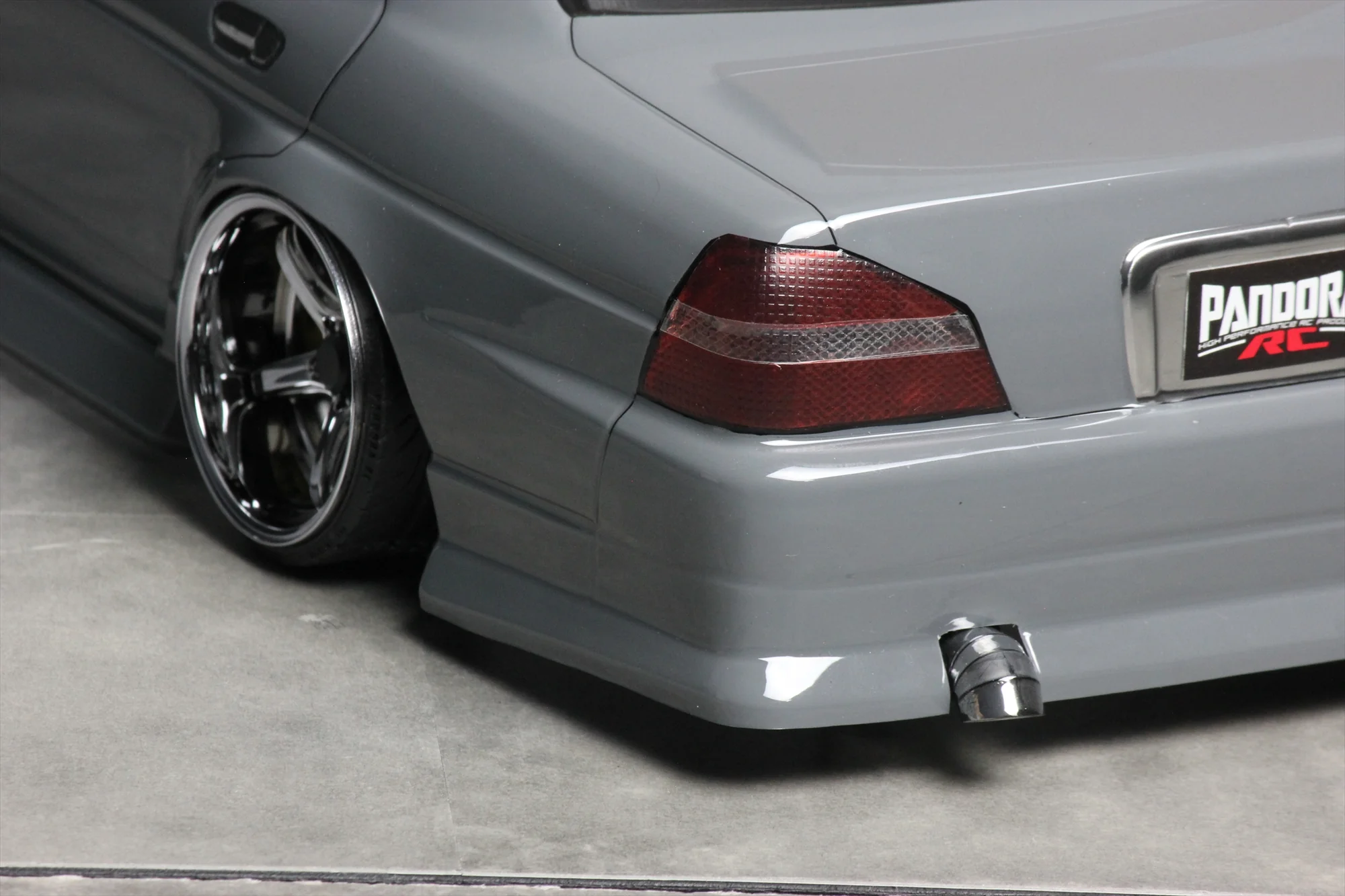 Tear Drop / Dolphin Muffler (Single Tip) MUFFLER EXHAUST w/ Bracket BLACK 1-10 [Pandora] APA-1575