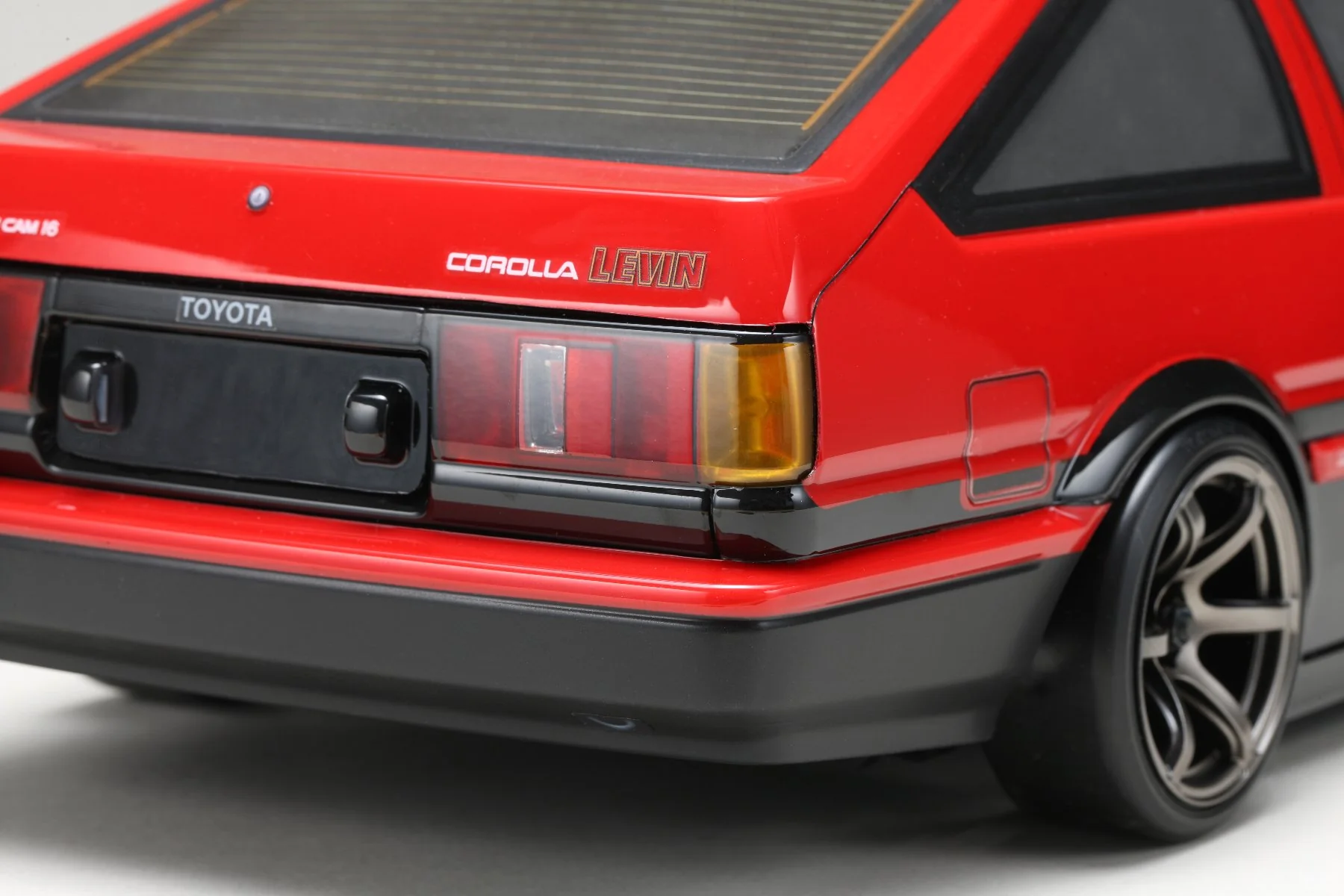 PREORDER: TOYOTA Corolla Levin (AE86) 3-Door Body Set 1-10 Clear Lexan [Yokomo] SD-AE86L3B - Image 8