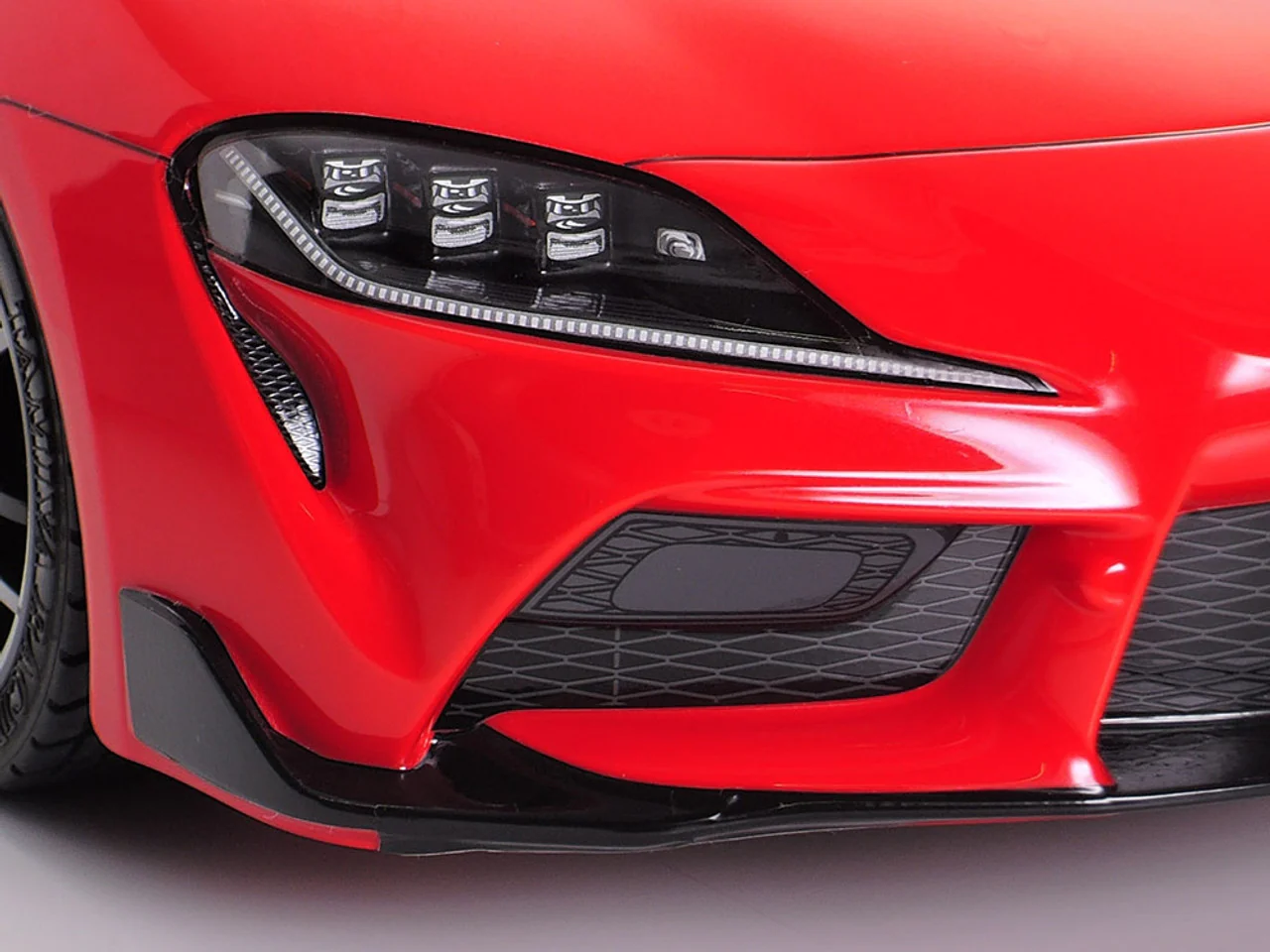 Toyota GR Supra A90 1-10 Body Set (with Light Buckets and Mirror) [Tamiya] 51622 - Image 3