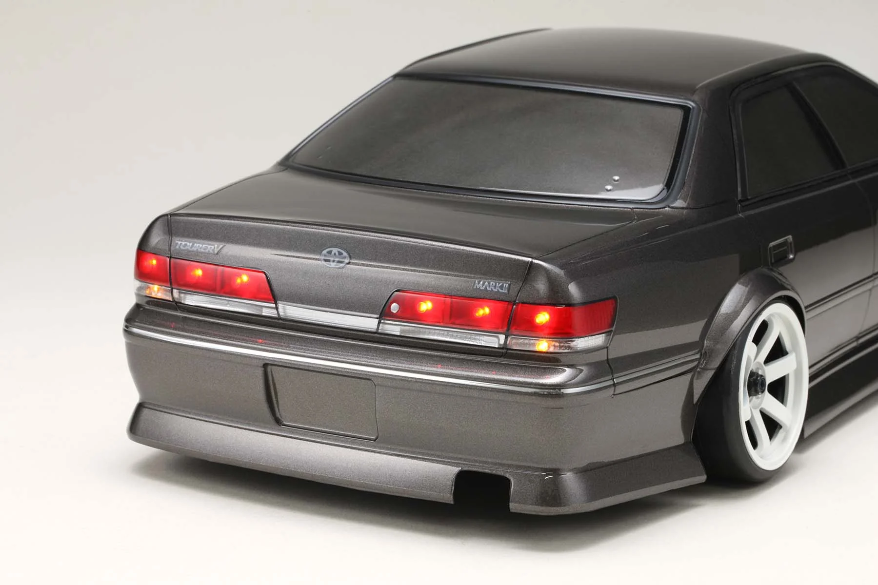Toyota Mark II JZX100 (BN Sports Mark2) 1-10 Body Set [Yokomo] SD-JZXBNB - Image 4