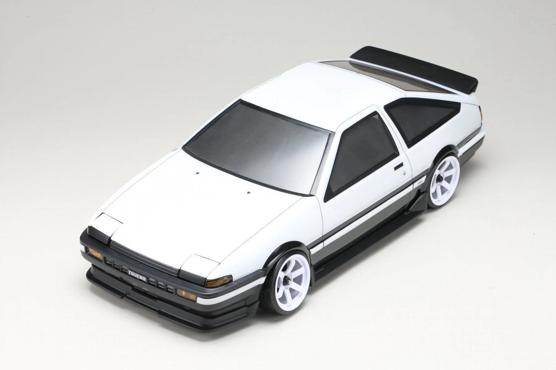PREORDER: TOYOTA Sprinter Trueno(AE86)3Dr Aero Parts Set for SD-AE86T3B [Yokomo] SD-AE86T3P