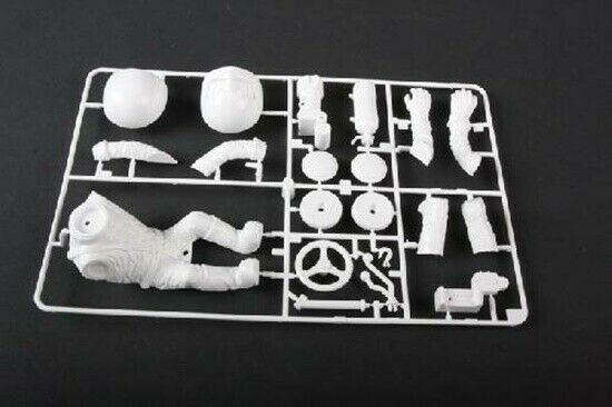 WR-02 Driver Figure (FULL BODY) Size Body 1-10 Car [Tamiya] 54496